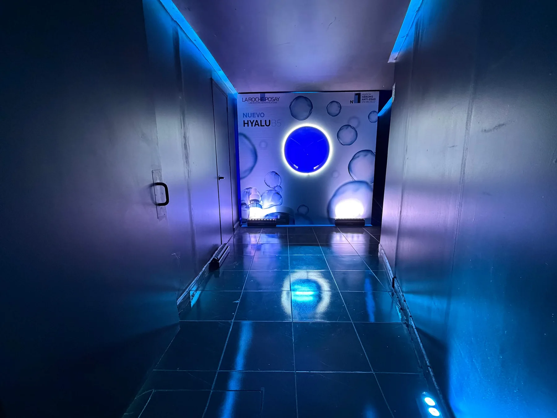 Túnel inmersivo del Hyalu B5 Repair Lab